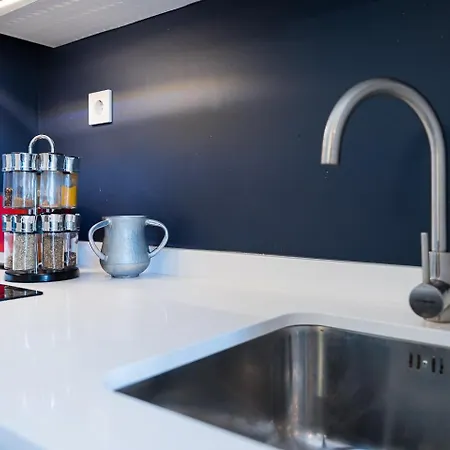 Guestready - Shades Of Blue With Balcony Porto